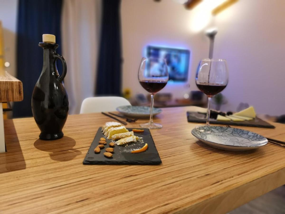 Novouredeni Apartman Marko Mundanije Buitenkant foto