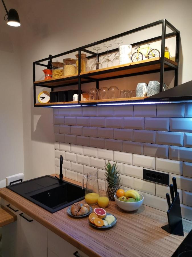 Novouredeni Apartman Marko Mundanije Buitenkant foto