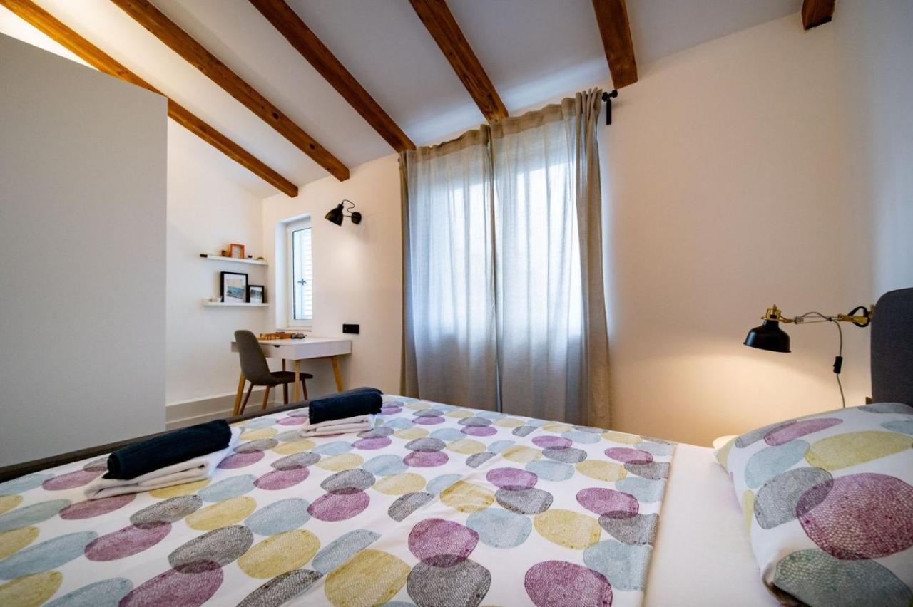 Novouredeni Apartman Marko Mundanije Buitenkant foto